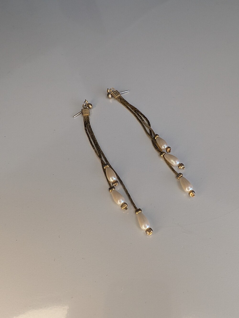 Vintage Gold-Tone Snake Chain Faux Pearl Dangle Drop Earrings - Picture 1 of 5